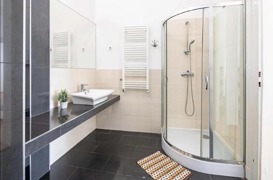 Cityscape Budget Oktogon Apartment Budapest